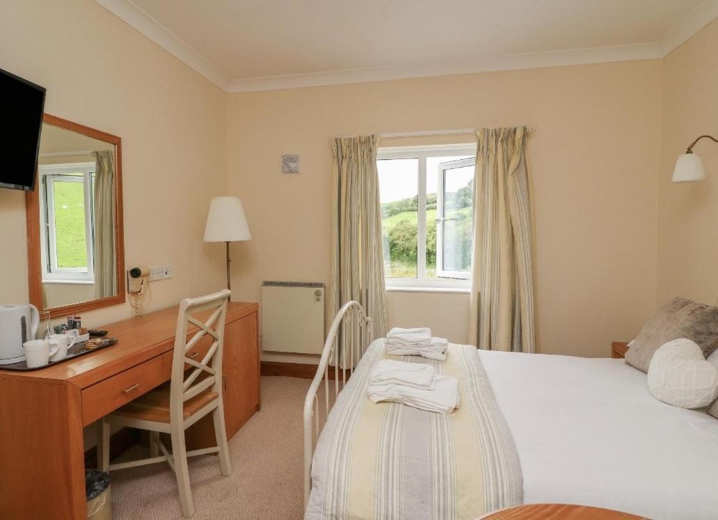 Llety Ceiro Guesthouse Aberystwyth Exteriör bild